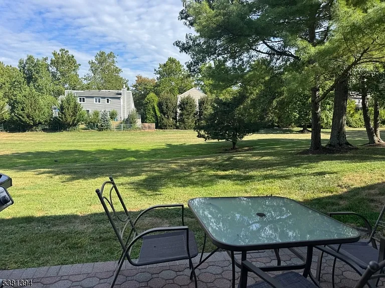 4 Woodward Ln — Photo 13