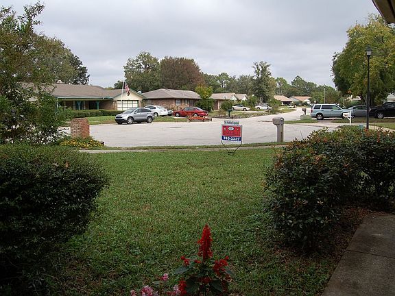 2nd image of 3817 Barkdale Ct