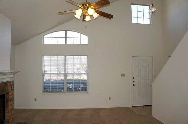 2nd image of 316 Moss Hill Dr