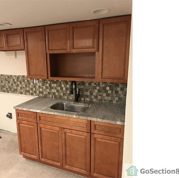 2nd image of 6107 W Jefferson St #B