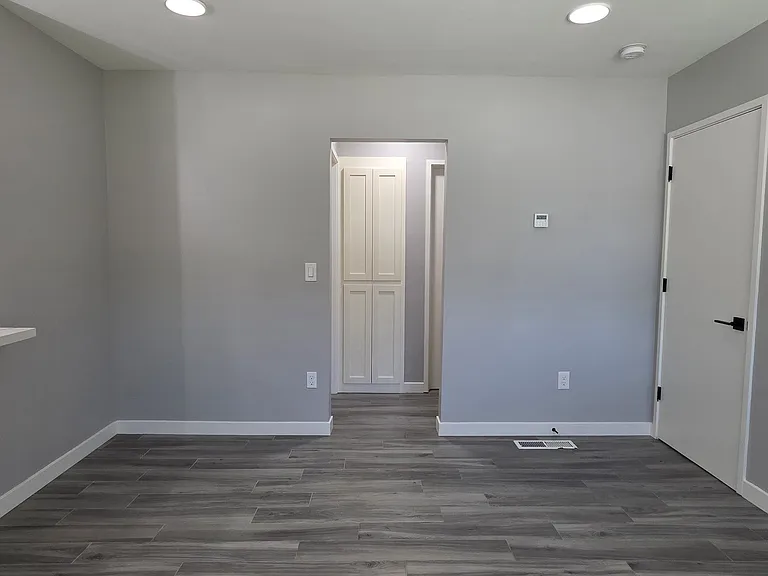 3901 H St #3 — Photo 7