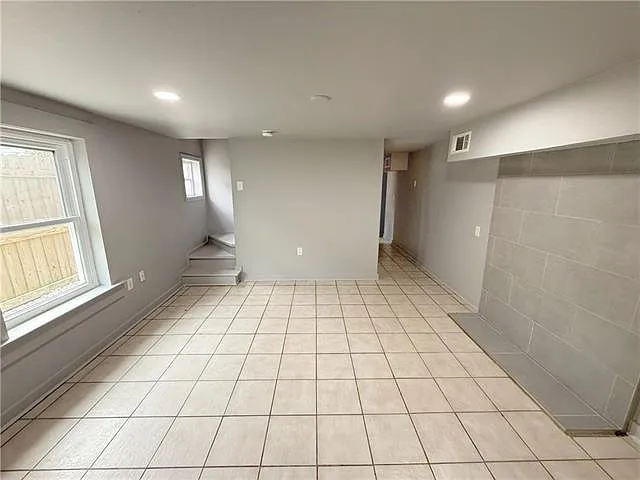 1323 Monroe St — Photo 12