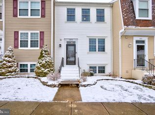 13676 Wildflower Ln, Clifton, VA 20124