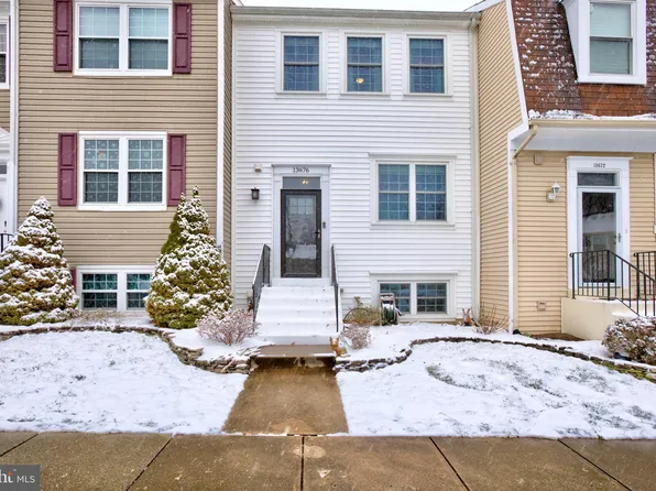 13676 Wildflower Ln, Clifton, VA 20124