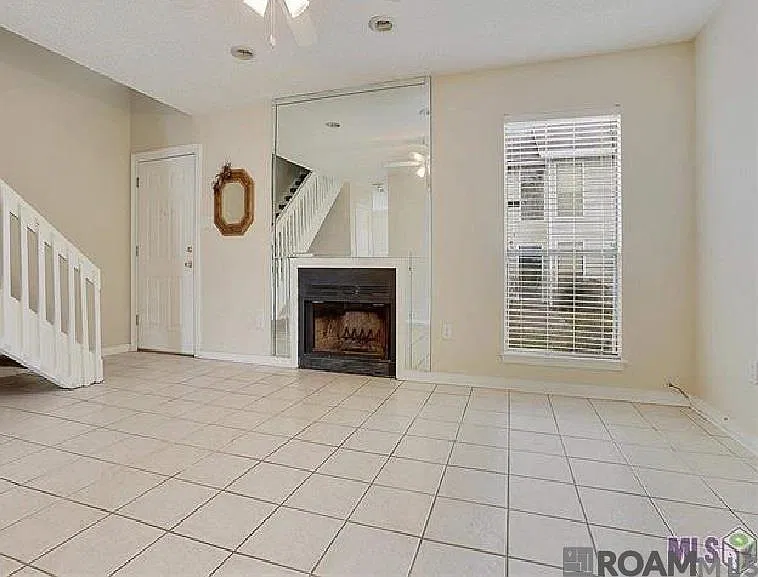 2 bed, 1320 sqft, $1,600 — Photo 3