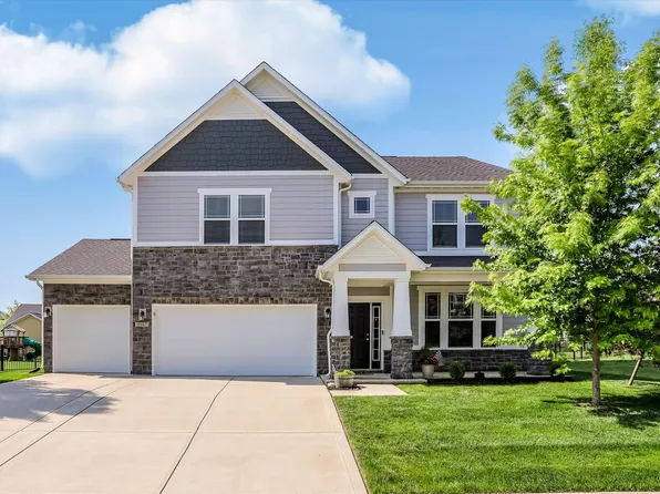15887 W Rail Dr, Westfield, IN 46074