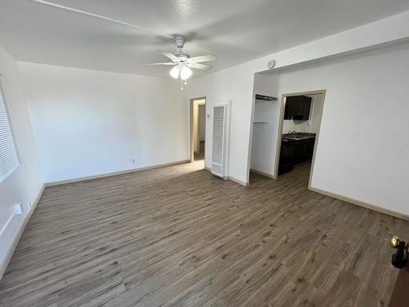 3rd image of 2225 College St