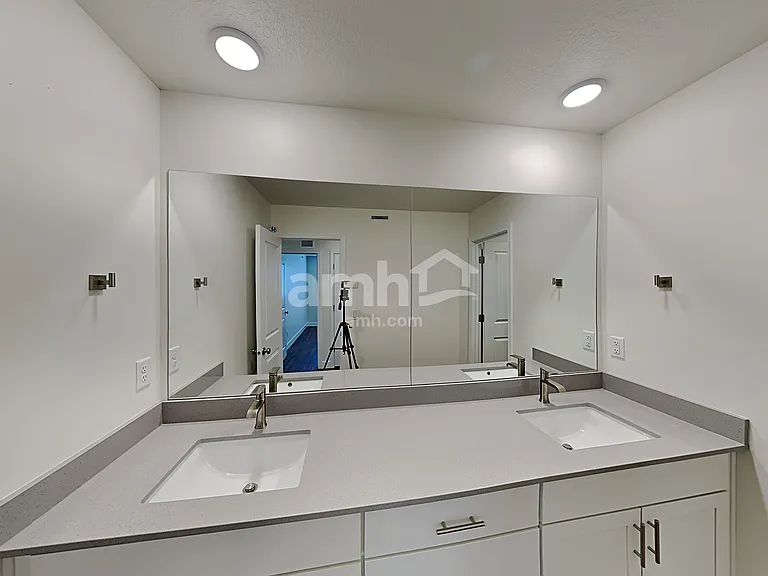3294 S Fields Ave — Photo 11