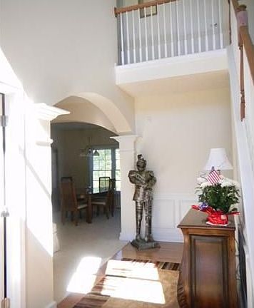 2-Story Foyer