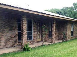 11917 Maples Ln, Moss Point, MS 39562