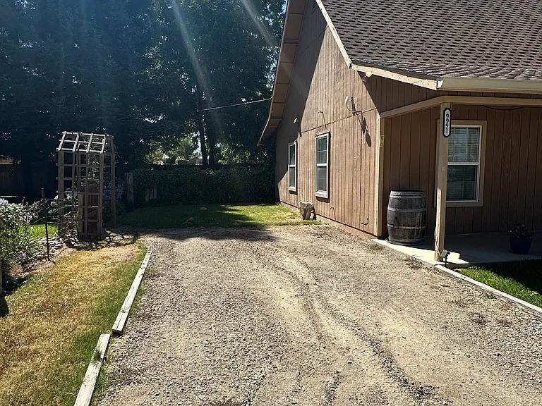 9991 Orr Rd — Photo 2