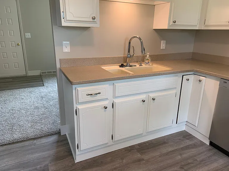 3110 Westmar Dr — Photo 4