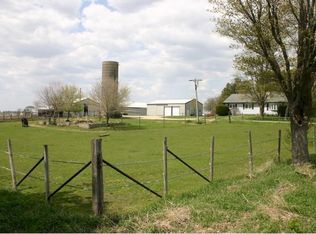 22980 Burr Oak Rd, Harvard, IL 60033