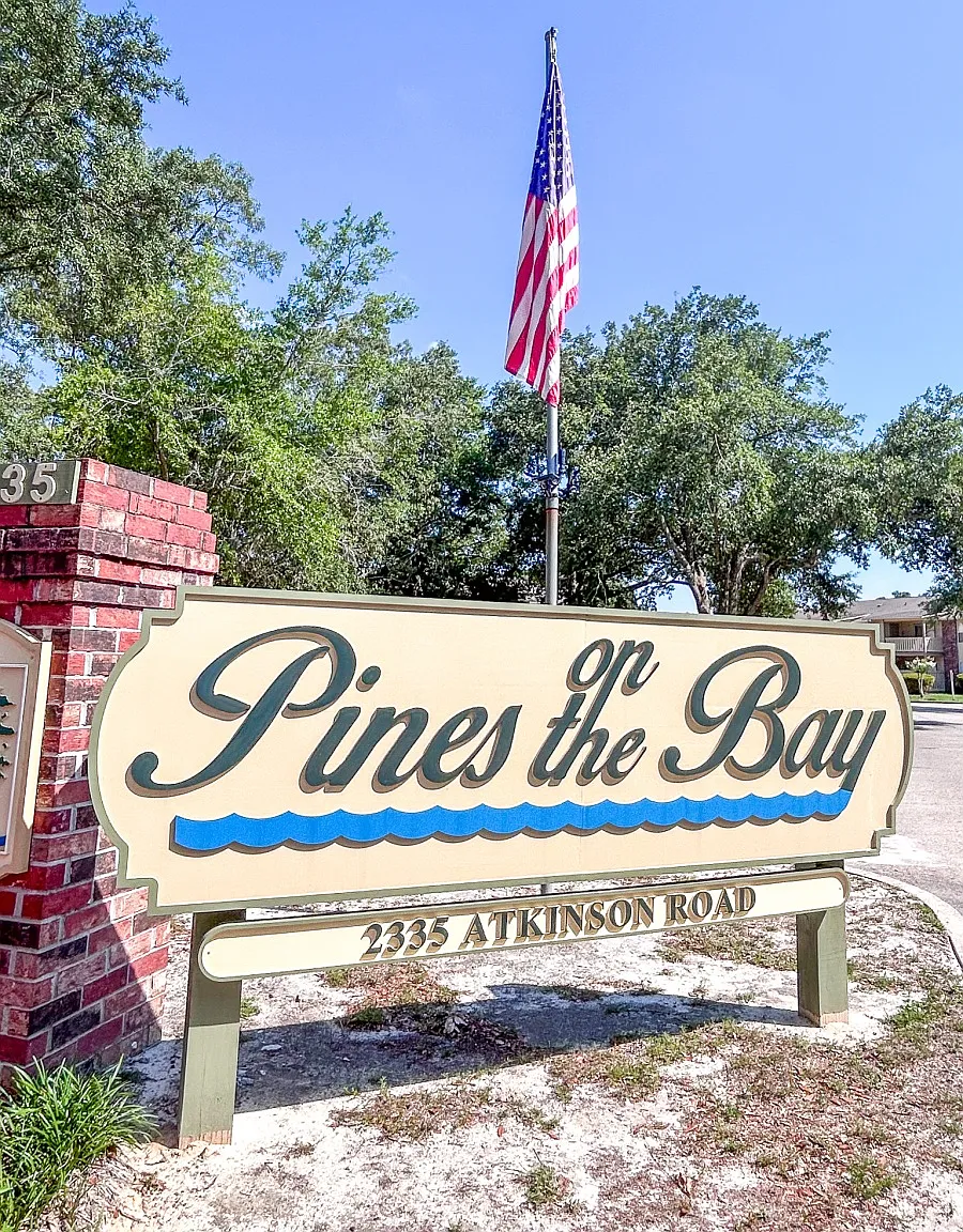 Pines on the Bay Apartments — Photo 2