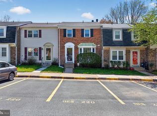 4867 Nash Dr, Fairfax, VA 22032