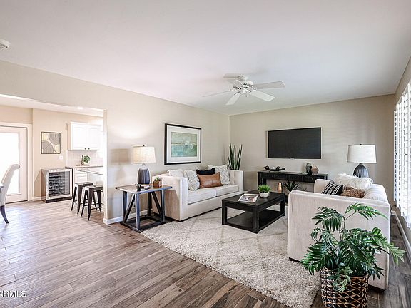 2nd image of 4320 E CALLE FELIZ --