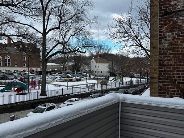 84 Beekman Ave FLOOR 2