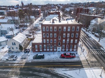 354 Hampden St, Holyoke, MA, 01040