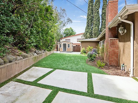 4th image of 22122 Califa St