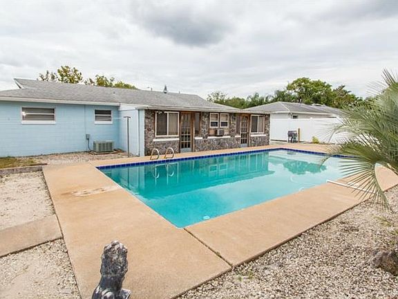 2nd image of 604 Doheny Way
