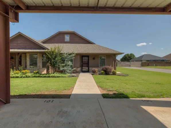 8921 SW 55th St #A & B, Oklahoma City, OK 73179