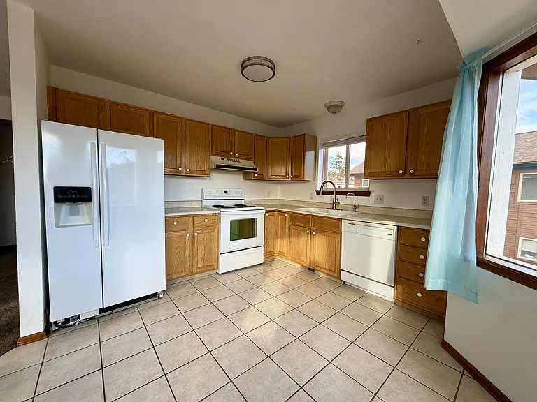 73 Sunlight Ln — Photo 7