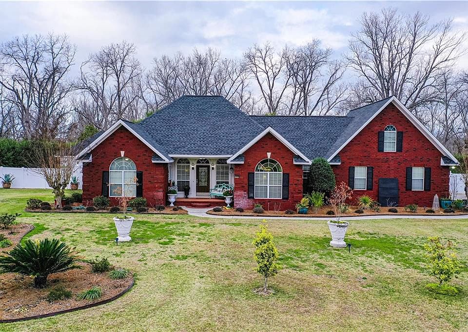 1st image of 3952 Golfview Dr