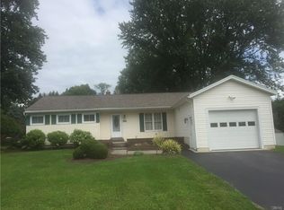 7323 Manlius Center Rd, East Syracuse, NY 13057