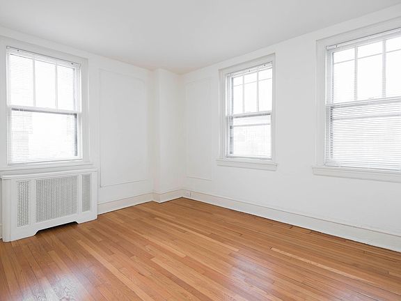 5th image of 2100-10 Walnut St #11C