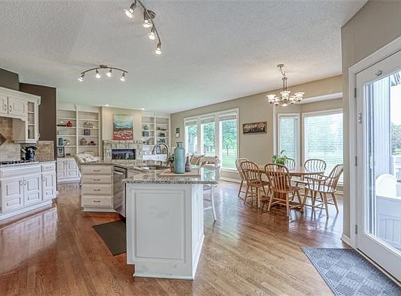 3rd image of 9533 Falcon Ridge Dr