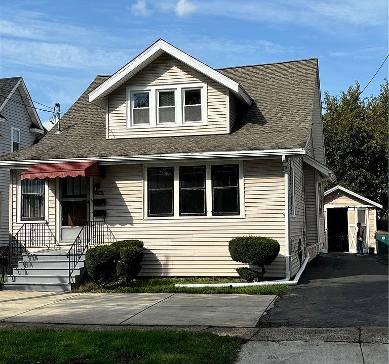 1st image of 306 Shartle Pl