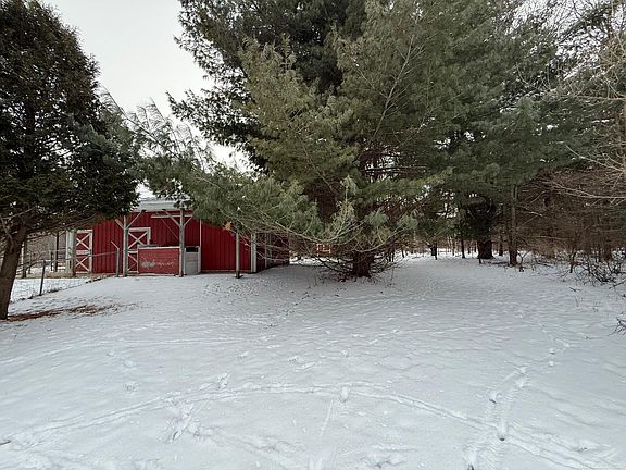 4th image of 5750 Snay Rd