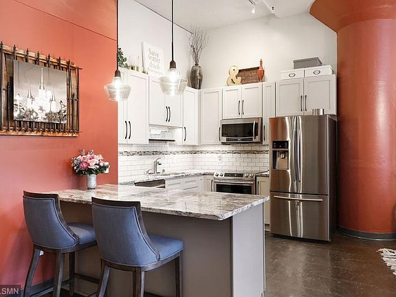 4th image of 500 Robert St Unit 412