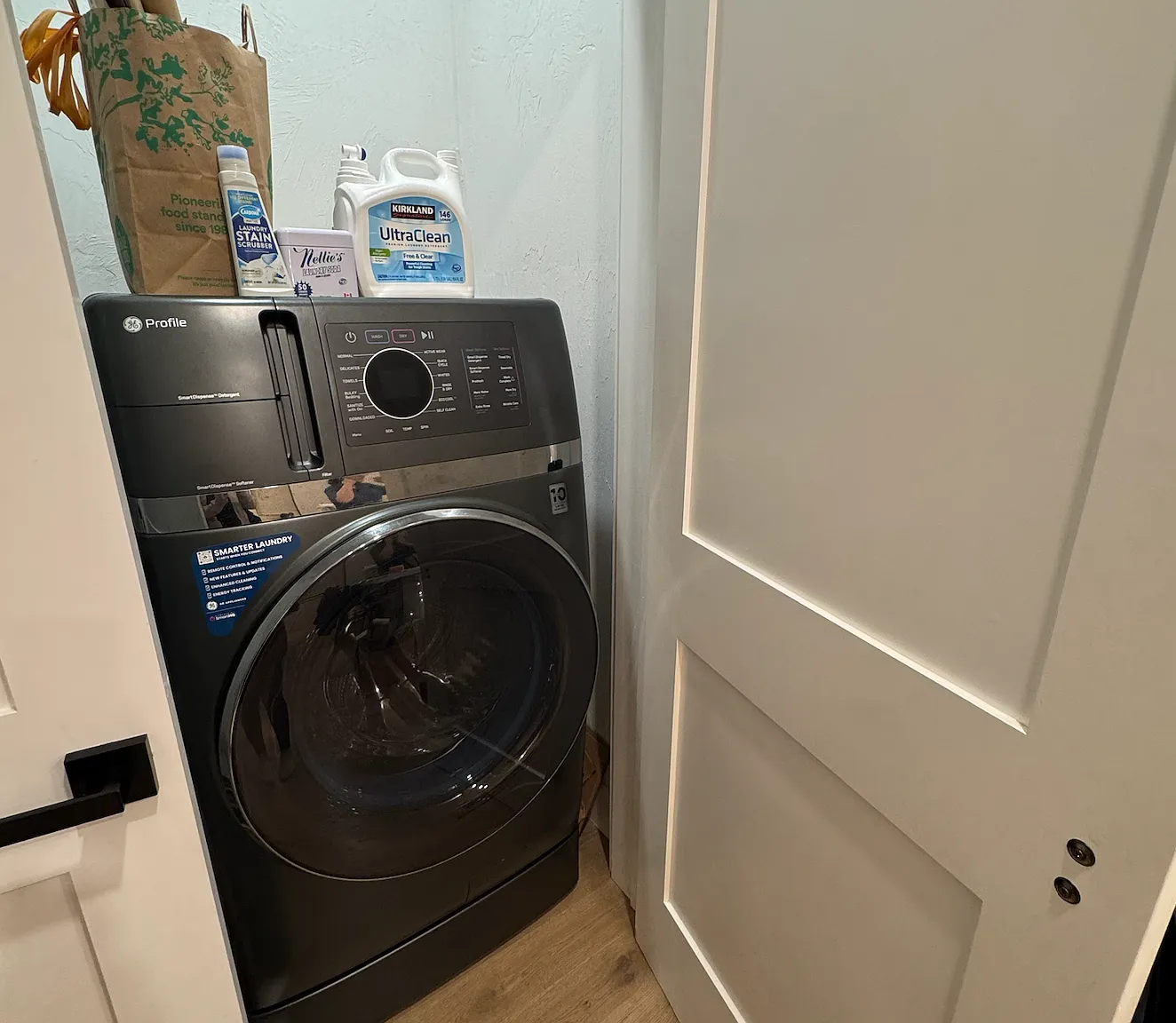3 bed, 1040 sqft, $3,900 — Photo 3