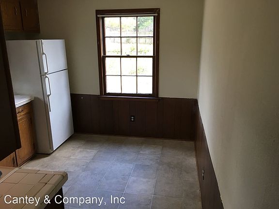 4th image of 3801 Woodbury Dr