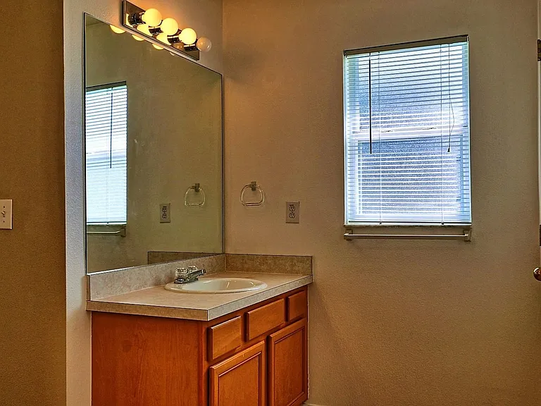1392 Willow Wind Dr — Photo 9