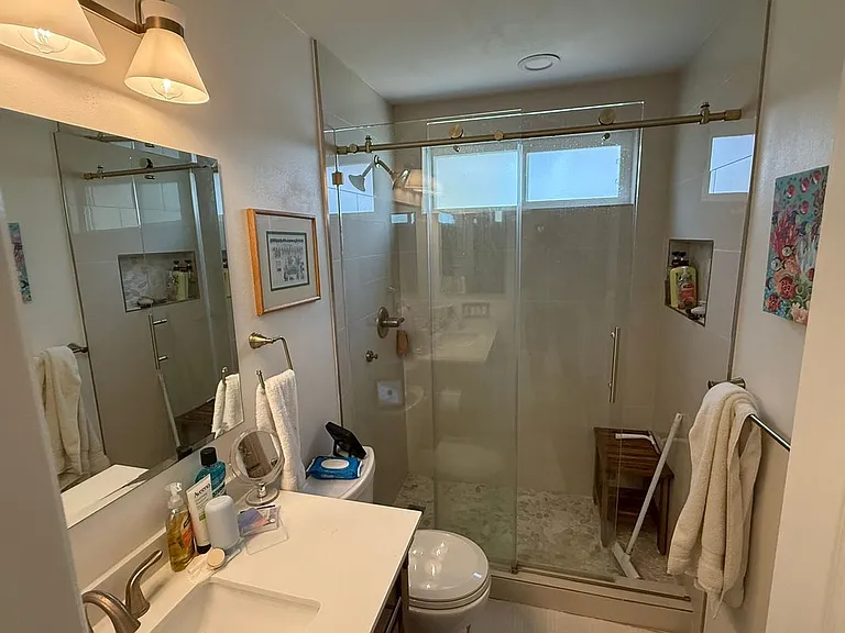 6246 Decanture St — Photo 28