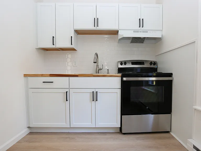 26 South St #A — Photo 8