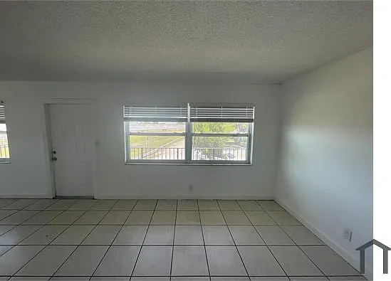 202 NW 32nd Ct #208 — Photo 16