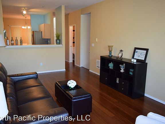 5th image of 14722 1st Ln NE Unit 103