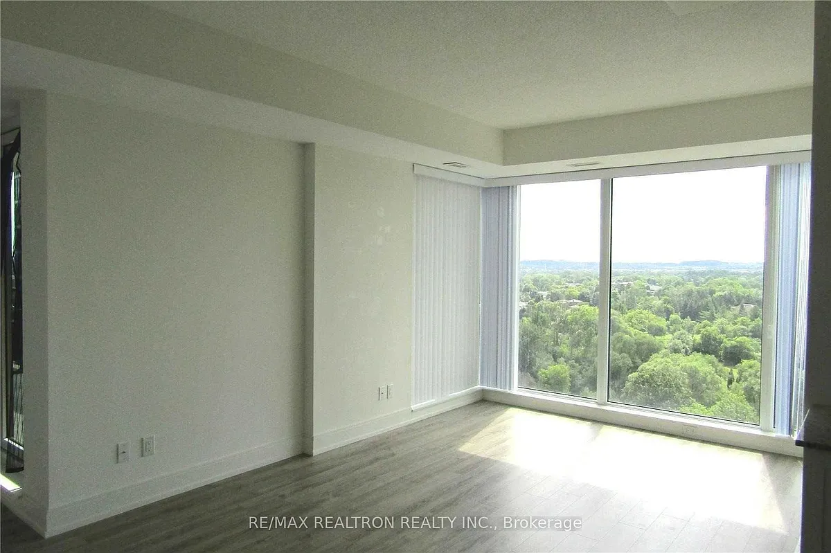 Building Photo - 9608 Yonge St #1506