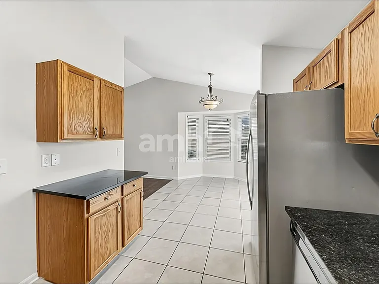 5545 Stevens Dr — Photo 4
