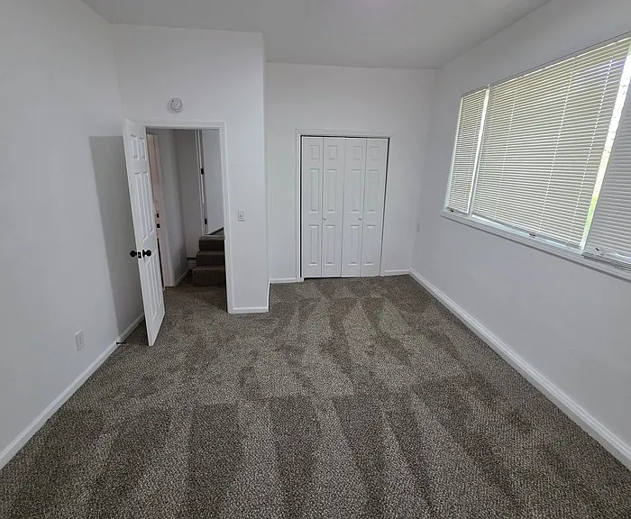 9615 Holmes Rd — Photo 20