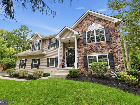 2nd image of 5 Paoli Ave