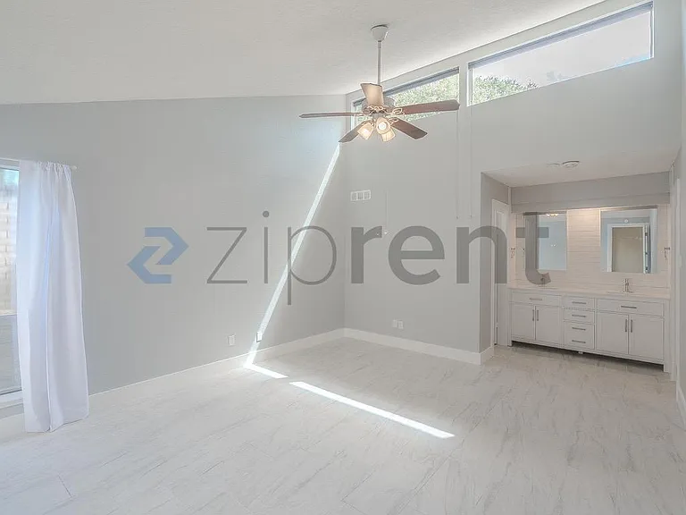 16402 Mill Point Dr — Photo 16