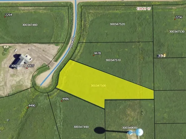 8 Roper Pl, Mandan, ND 58554