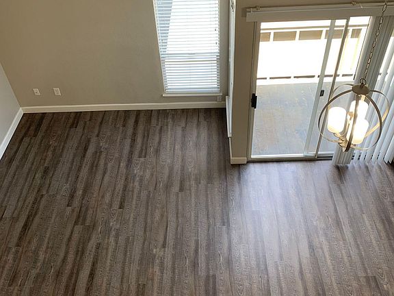4th image of 1051 G St #40