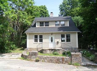 22 Adelaide Ave, Waterbury, CT 06708
