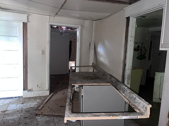 4th image of 124 S Kentucky Ave