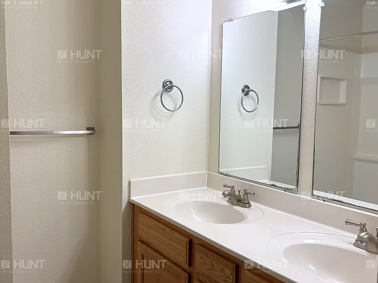 8 Hoover Rd — Photo 6